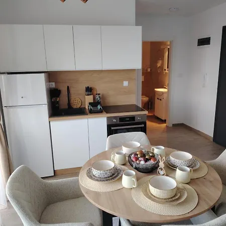 84 Obradovic Apartment