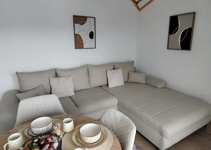 84 Obradovic * Veliko Gradište